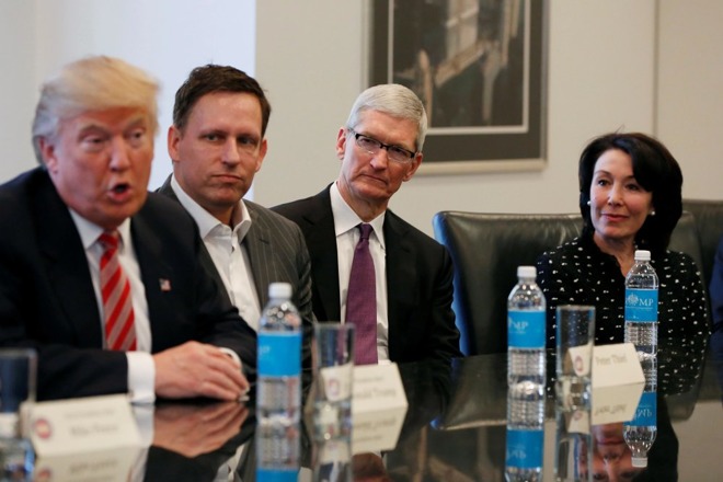 Trump Says Apple CEO Cook Promised to Build Three Factories in US
